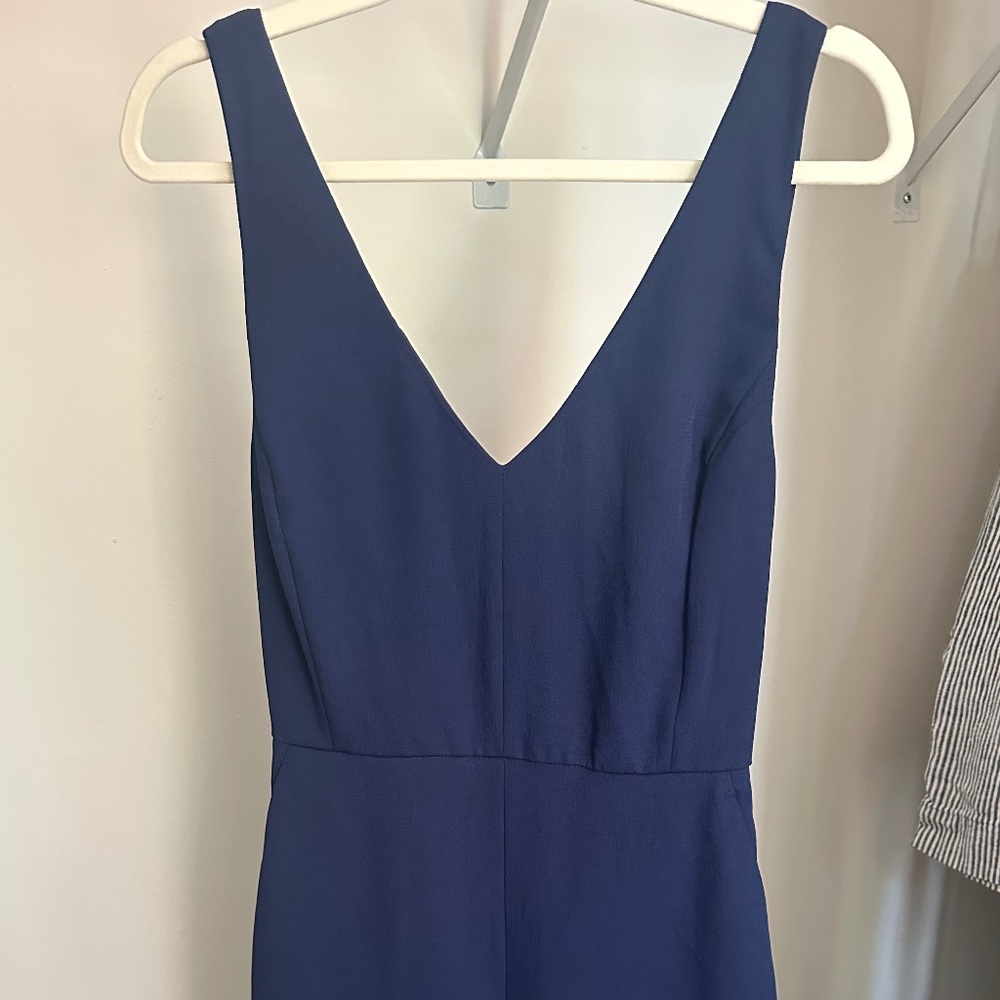 NWOT Aritzia Wilfred Ecoulement V Jumpsuit in Classic Navy (Size 10)